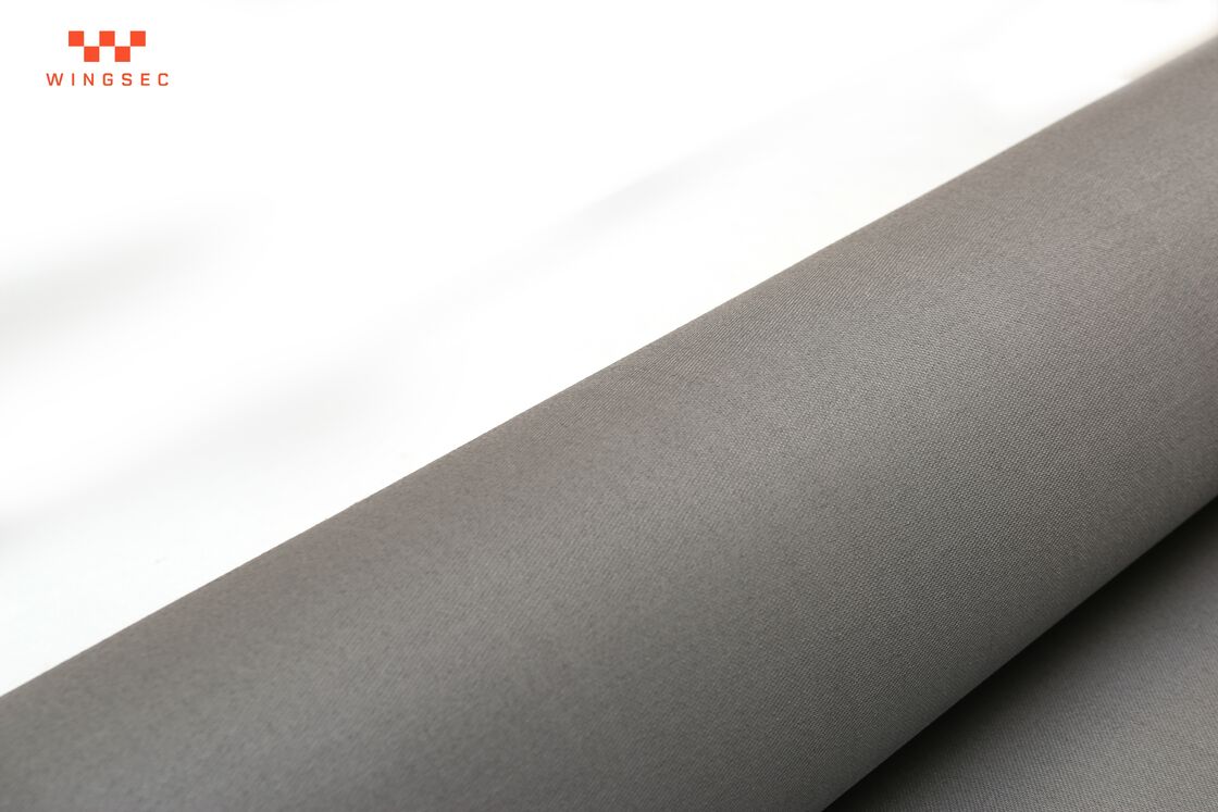 540 g/m² PU-beschichtetes Glasfasergewebe mit Edelstahl (V4A) Draht für E60 E120 E180 Brandschutzvorhang